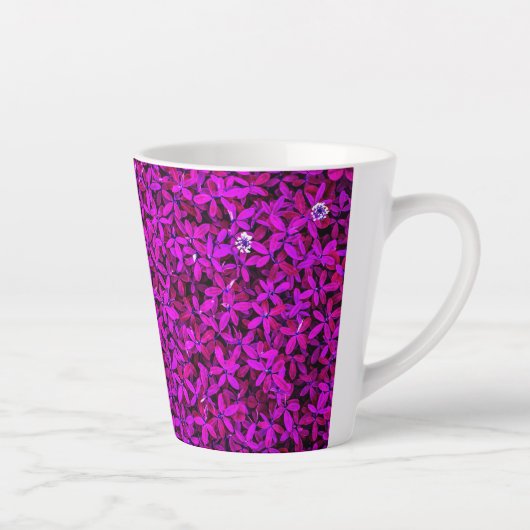 かわいい紫の花 カフェラテマグ (右)
