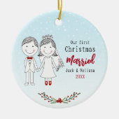 かわいい結婚した初めてのクリスマスの新郎新婦 セラミックオーナメント (正面)