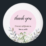 かわいい結婚の白い雪だるまピンクの水玉模様 マグネット<br><div class="desc">Farida Greenfieldによる白い雪の水色フローライラストレーションに基づいて設計。冬の終わりに現れたばかりの美しい繊細な白い花は、地面に雪の輝きのように見える。背景にピンク色の白い水玉模様と文字がありパーソナライズされたる。のデザインに結婚最適。私のコレクションに一致するアイテムがないか確認して下さい。</div>