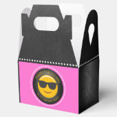 かわいい絵文字の女の子の誕生日パーティー フェイバーボックス (オープン)