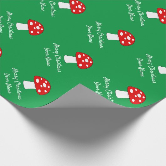 かわいい緑と赤のキノコクリスマス ラッピングペーパー (角)