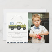 かわいい緑と青の農業トラクターの子供写真誕生日 サンキューカード (正面)
