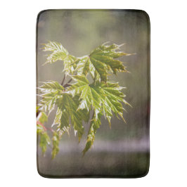 かわいい緑のカエデの枝葉小 バスマット