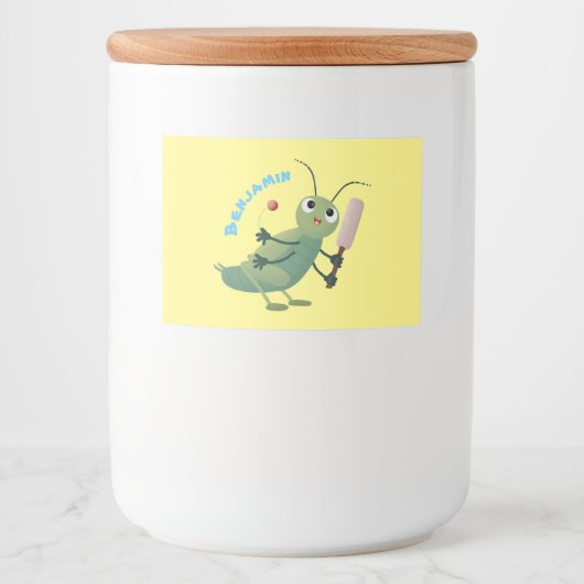 かわいい緑のクリケット昆虫漫画イラストレーション フードラベル (正面)