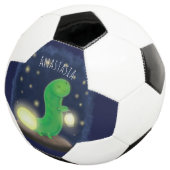 かわいい緑のグローの虫の漫画イラストレーション サッカーボール (3/4)