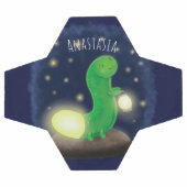 かわいい緑のグローの虫の漫画イラストレーション サッカーボール (フラット)