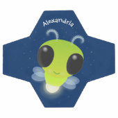 かわいい緑のグローブバグ蛍の漫画イラストレーション サッカーボール (フラット)