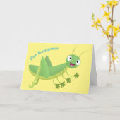 かわいい緑のハッピーバッタ漫画 カード (黄色い花)