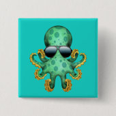 かわいい緑のベビーのタコの身に着けているサングラス 缶バッジ (正面)