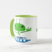 かわいい緑の宇宙エイリアンと宇宙船 マグカップ (正面左)