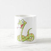 かわいい緑の毒蛇のヘビの漫画のワイシャツ コーヒーマグカップ (中央)