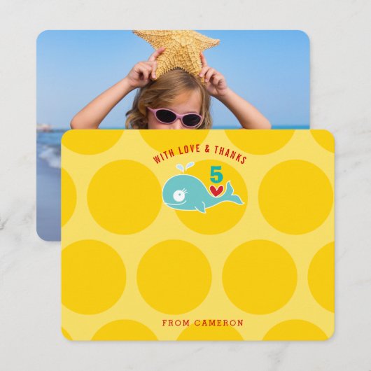 かわいい緑の漫画のクジラの子供の誕生日パーティーの写真 サンキューカード (正面/裏面)