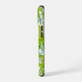 かわいい緑の花柄の緑の花の緑のデイジー iPhone 15ケース (左側面)