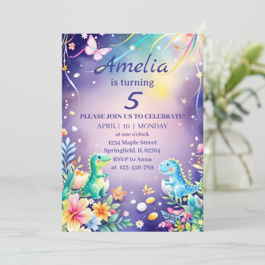 かわいい緑の赤ちゃん恐竜 青をテーマにしたもの 招待状 (スタンド正面)