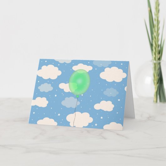 かわいい緑の風船と陽気な空の誕生日 カード (正面)