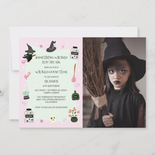 かわいい緑の魔女の誕生日パーティーの写真 招待状 (正面)
