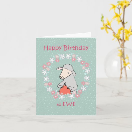 かわいい編み物おもしろい羊ハッピーバースデートゥエ カード (黄色い花)