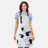 かわいい羊のイラストレーション白黒モノグラム エプロン (着用した状態)