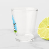 かわいい羊の友人と蝶の漫画 ショットグラス (右)