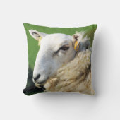 かわいい羊 クッション (正面)