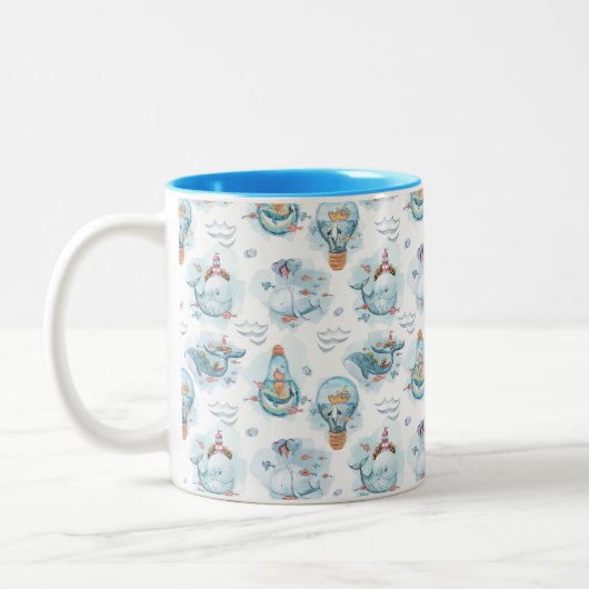 かわいい航海のクジラの水彩模様 ツートーンマグカップ (左)