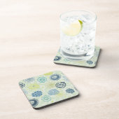 かわいい花が付いているスタイリッシュな花パターン コースター (右側)