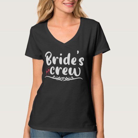 かわいい花嫁のクルーの女の子は夜結婚明け Tシャツ (正面)
