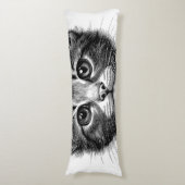 かわいい若い猫のスケッチ ボディピロー (正面縦)