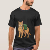 かわいい茶トラ猫のリュック姿 Tシャツ (正面)