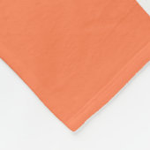 かわいい茶色と白い犬のポートレート フリースブランケット (角)