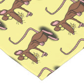 かわいい茶色のネズミの親指アップの漫画 ショートテーブルランナー (コーナー)