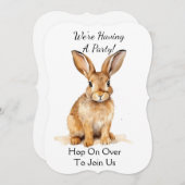 かわいい茶色の森のウサギのカスタマイズ 招待状 (正面/裏面)