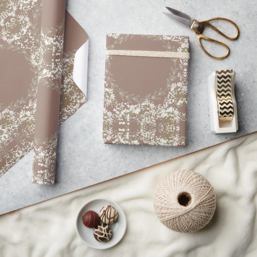 かわいい茶色の白いフローラ ラッピングペーパー (クラフト)