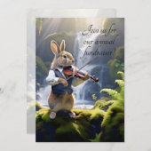 かわいい茶色の遊ウサギのバイオリンby Waterfall 招待状 (正面/裏面)