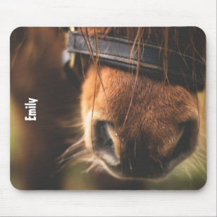 かわいい茶色の馬の鼻のクローズアップパーソナライズされた マウスパッド