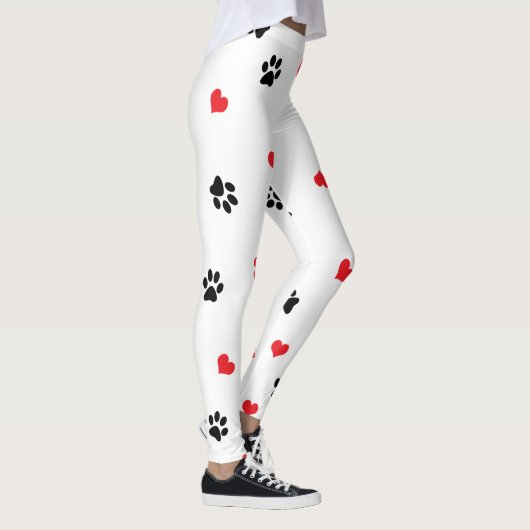 かわいい菓子のゆとりの黒の足の赤いハートパターン レギンス (右)