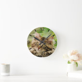 かわいい虎猫のメインあらいぐま猫の子猫がふわふわ頭の写真 ラウンド壁時計 (ホーム)