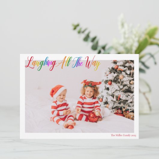 かわいい虹のクリスマスフォトをずっと笑う シーズンカード (スタンド正面)