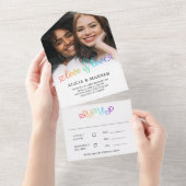 かわいい虹のグラデーション愛は愛結婚の オールインワン招待状 (貼ってはがせる)