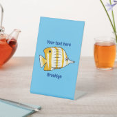 かわいい蝶の魚の漫画イラストレーション 台座サイン (インサイチュ)