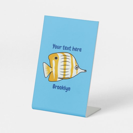 かわいい蝶の魚の漫画イラストレーション 台座サイン (正面)