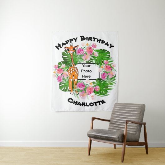 かわいい誕生日サファリのキリン  | 熱帯の森 タペストリー (インサイチュ)