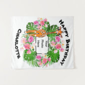 かわいい誕生日サファリのキリン  | 熱帯の森 タペストリー (正面(横))