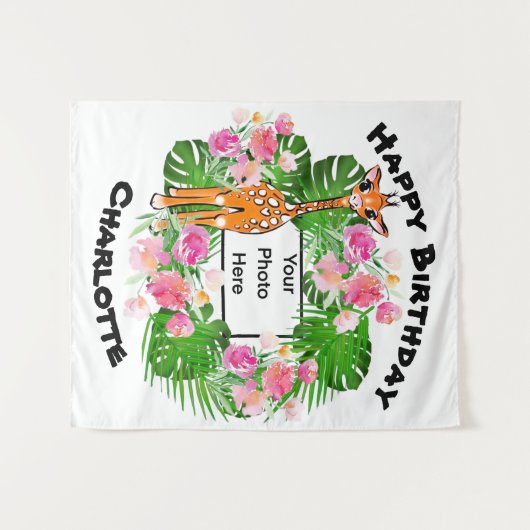 かわいい誕生日サファリのキリン  | 熱帯の森 タペストリー (正面(横))