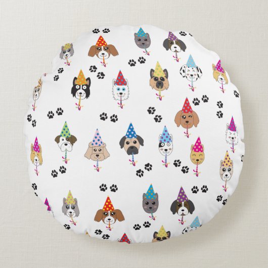 かわいい誕生日パーティー犬のパターン ラウンドクッション (正面)