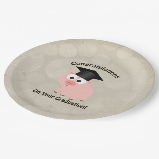 かわいい豚が卒業おめでとう ペーパープレート (アングル)