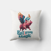 かわいい豚(羽カラフル付) |信じ魔法 クッション (裏面)