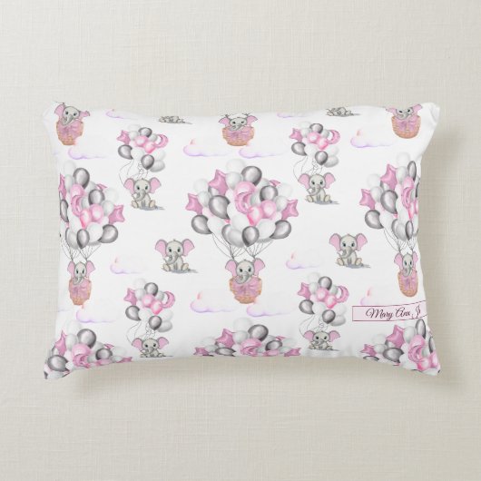 かわいい象の風船&雲ベビーガール アクセントクッション (正面)