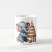 かわいい象の5歳の誕生日 コーヒーマグカップ (中央)