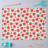 かわいい赤いイチゴと花（白） 薄葉紙 (クラフト)